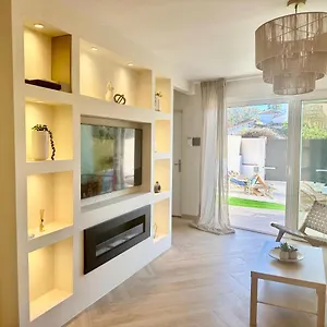 New Luxe House Holiday home